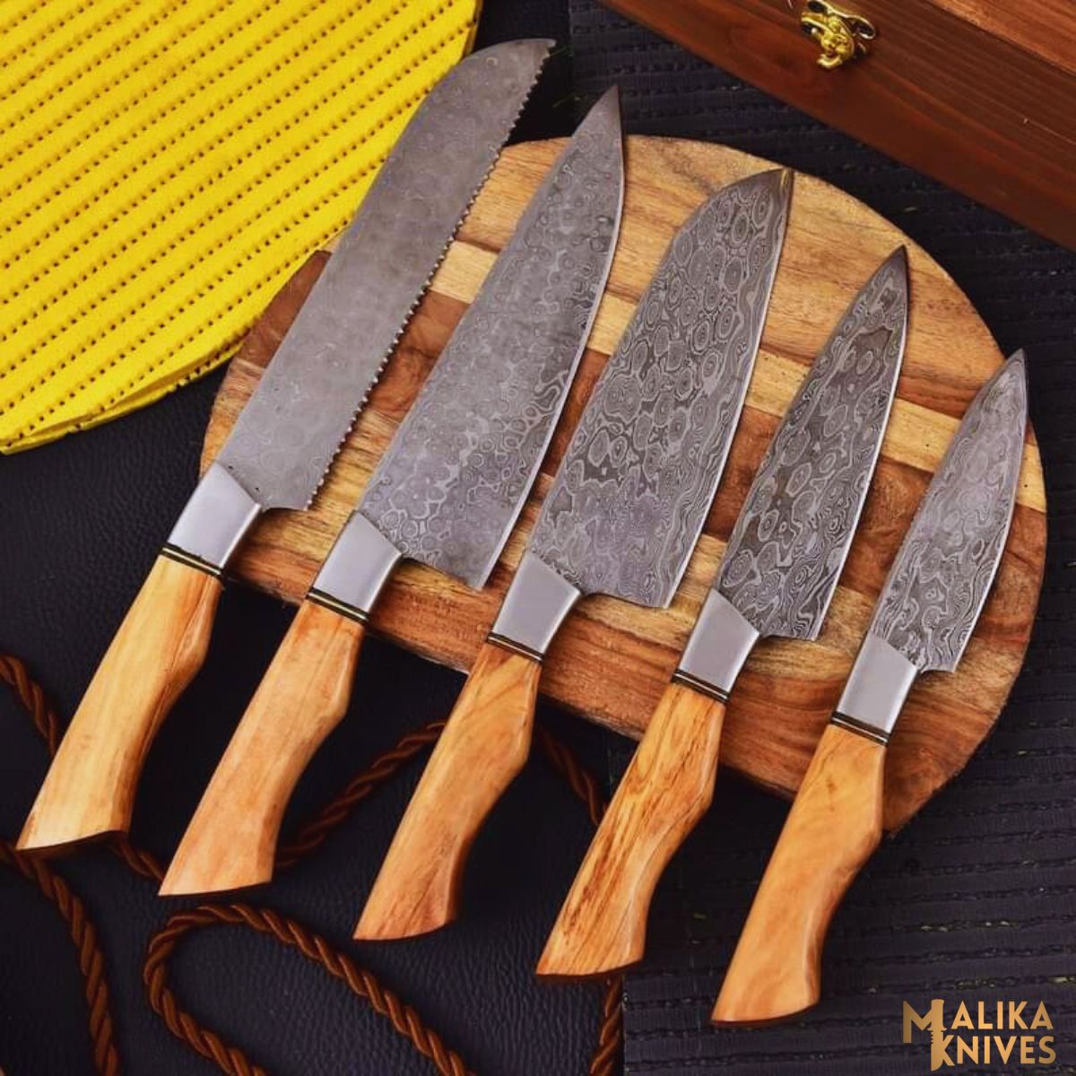 Affordable kitchen knife set with exceptional performance-0208