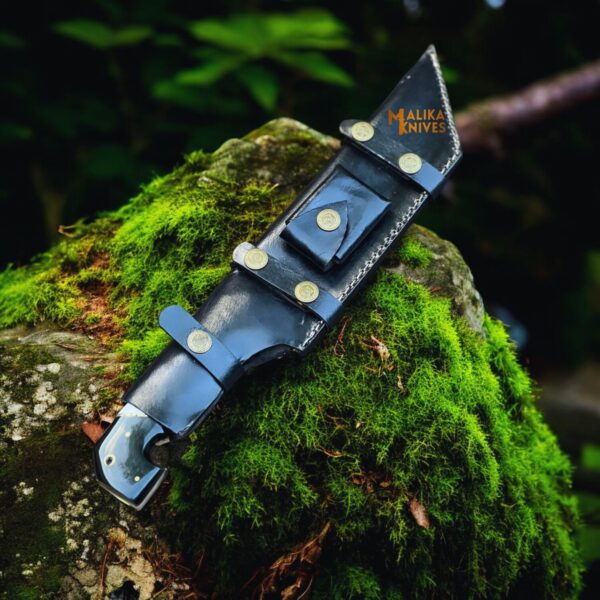 Tracker Bowie knife leather sheath